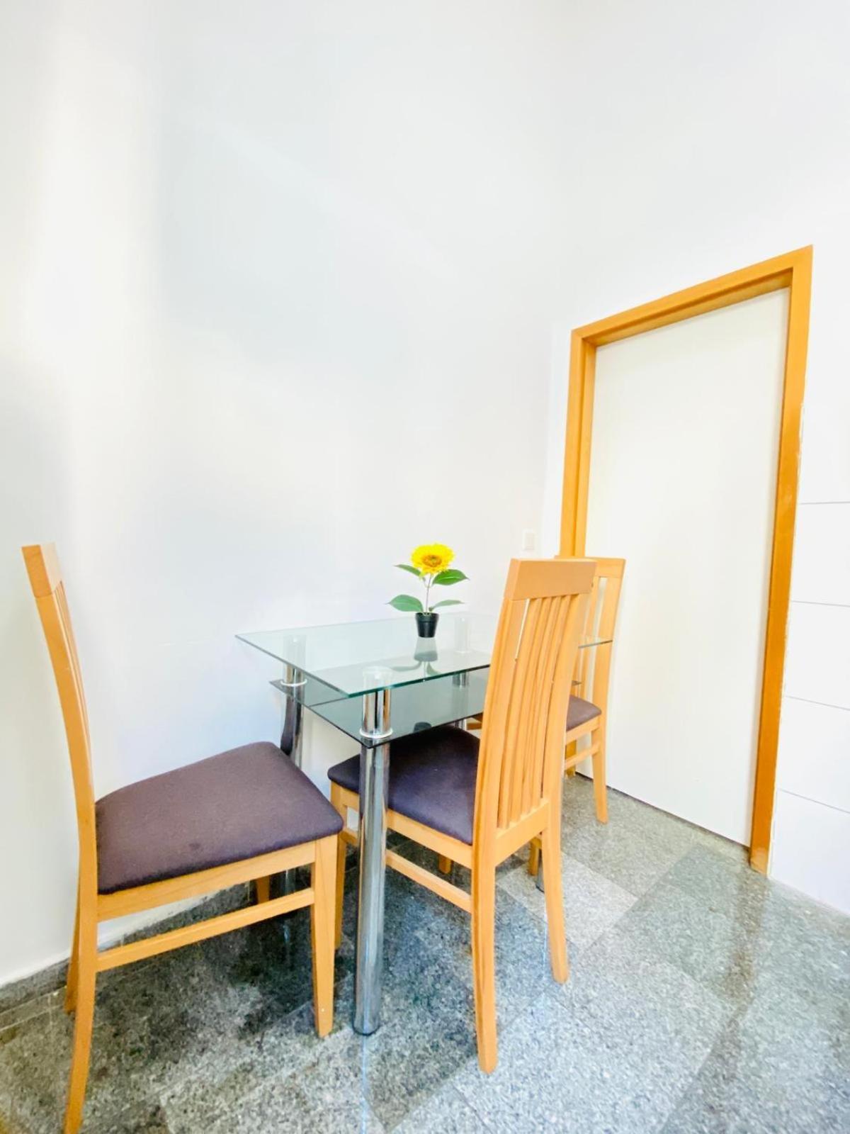 Astonishing 1 Bedroom Apt. Near Danube River Wenen Buitenkant foto