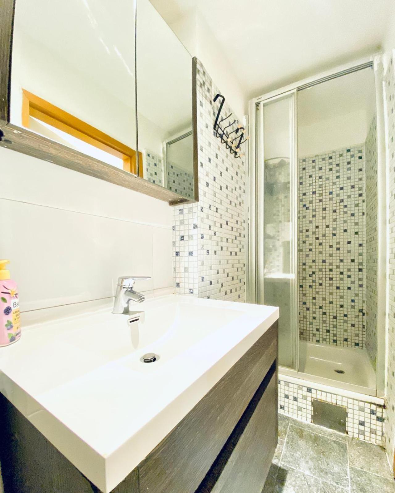 Astonishing 1 Bedroom Apt. Near Danube River Wenen Buitenkant foto